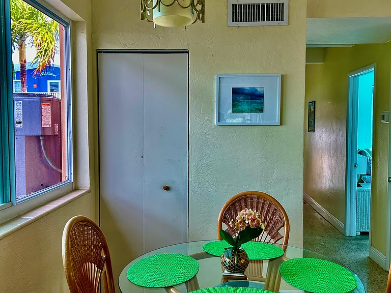 64 Seagate Blvd — Photo 23