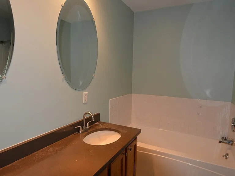 24 Ptarmigan Dr #24 — Photo 9