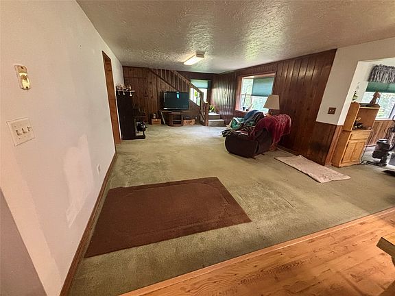 5th image of 600 W Missoula Ave