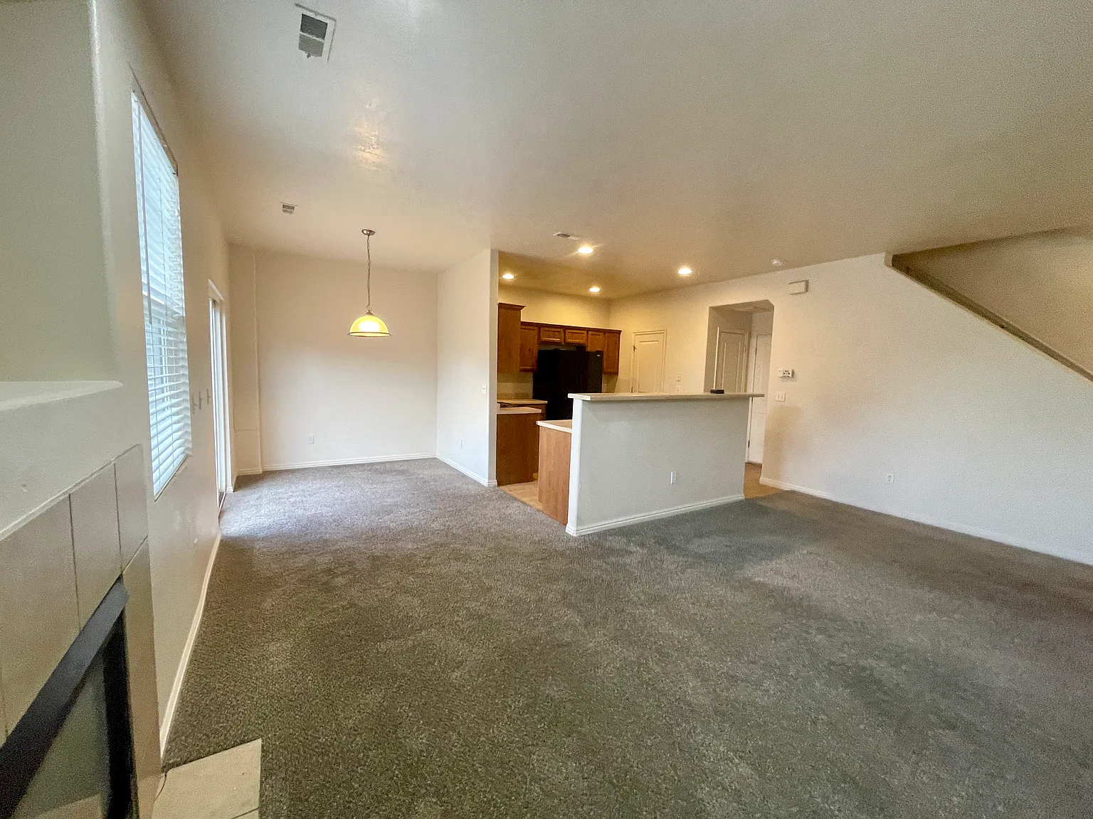 3 bed, 1500 sqft, $2,000 — Photo 3
