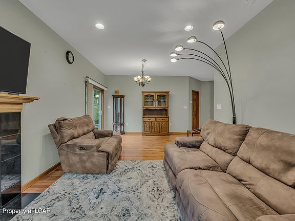 5th image of 104 Buck Ridge Dr