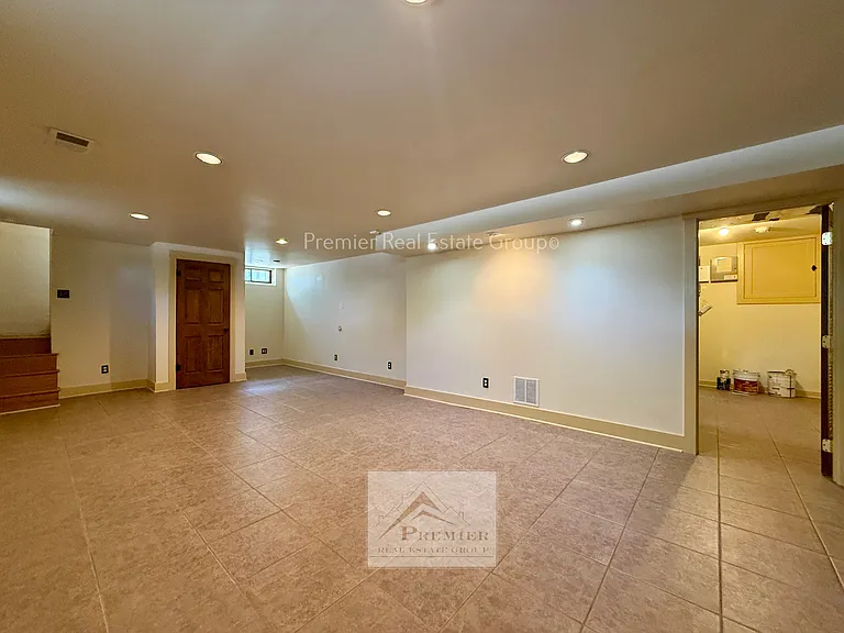 429 E San Rafael St — Photo 33