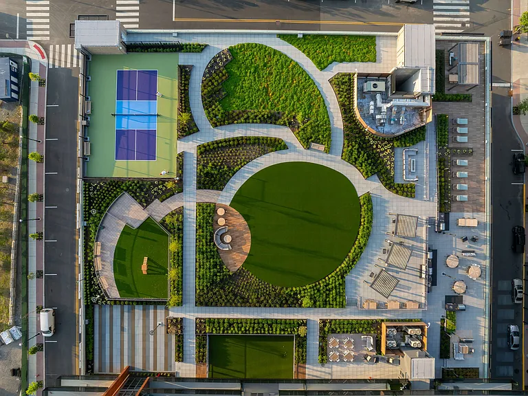 Explore our signature roof deck, a majestic 33,000 square foot outdoor space