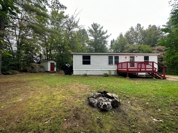 7 Yeaton Lane, West Paris, ME 04289