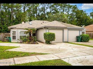 2266 Ironstone Dr W, Jacksonville, FL 32246