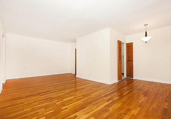 5th image of 65-05 Yellowstone Blvd #4F