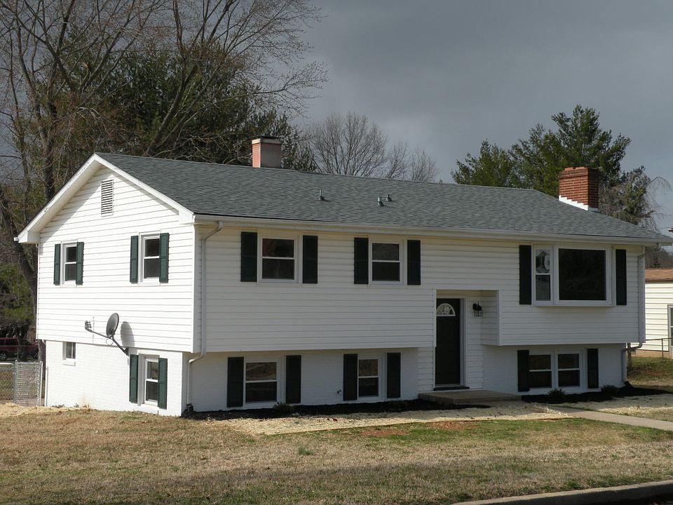 1st image of 3161 Shorthorn Dr SW
