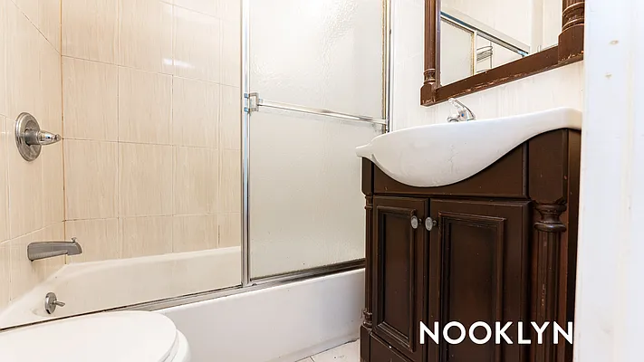 Rented by Nooklyn NYC LLC | media 29