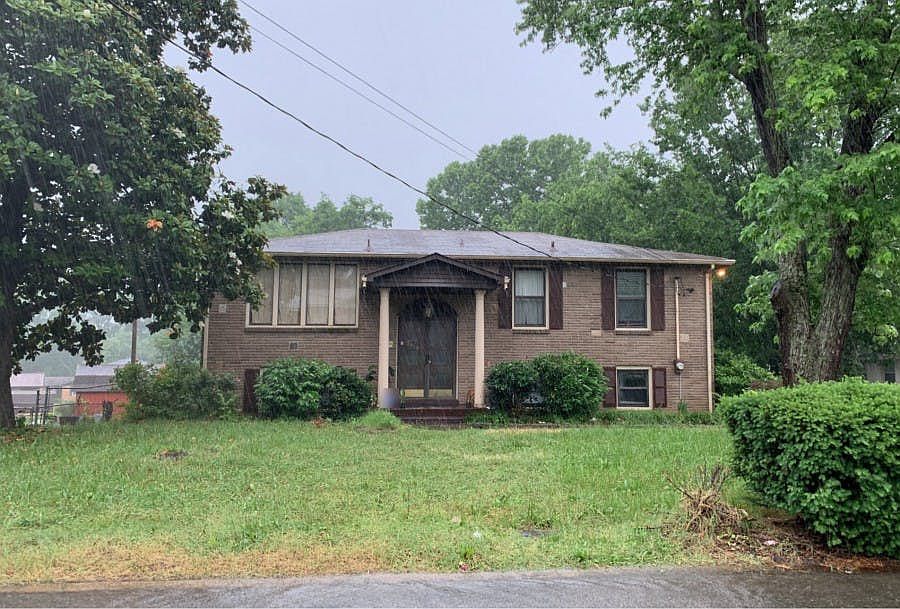 1st image of 3848 Woodward Dr
