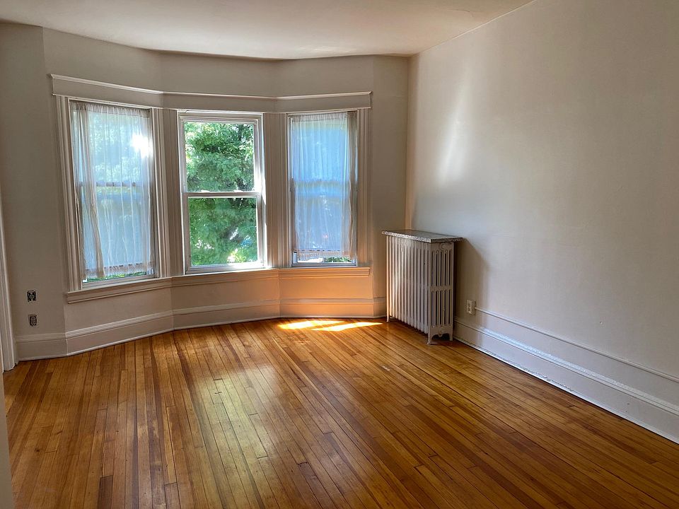 1st image of 53 S Pine Ave #2