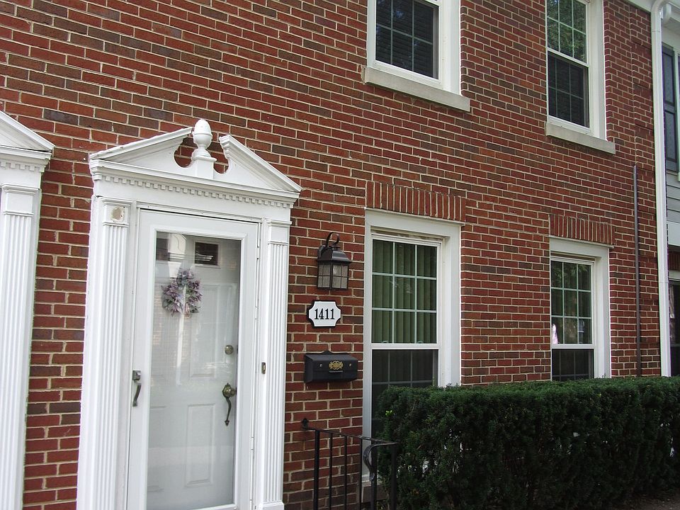 1st image of 1411 Pebblecreek Dr #16-5
