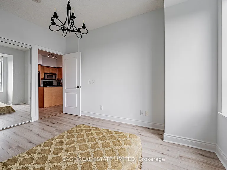 319 Merton St #1205 — Photo 16