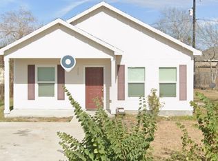 520 E Verbina St, Taft, TX 78390