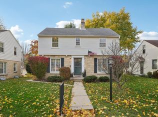 2863 N 90th St, Milwaukee, WI 53222