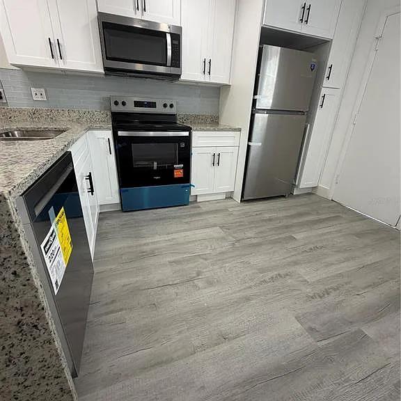 4328 Edgewater Dr #E104 — Photo 10