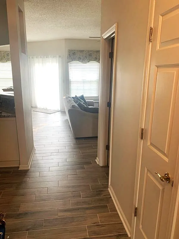1254 Lake Dr — Photo 4