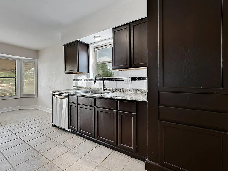 509 Greenway Dr — Photo 11