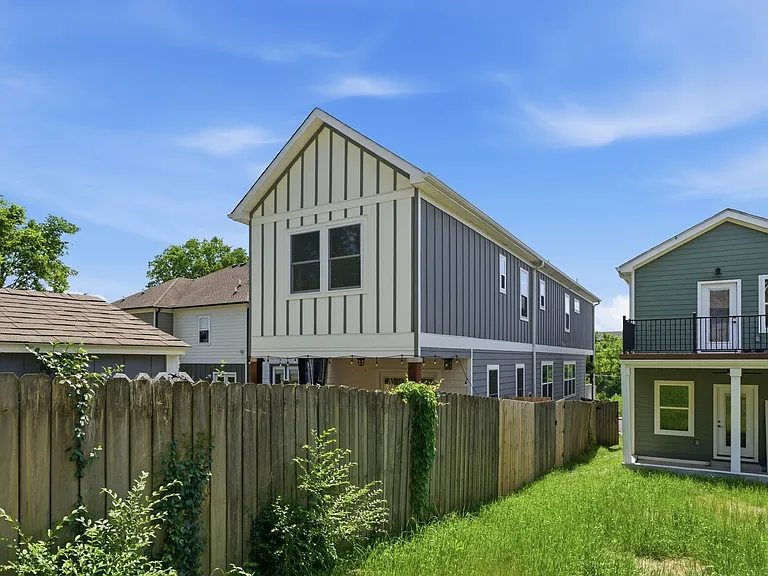 3813 Dr Walter S Davis Blvd — Photo 48