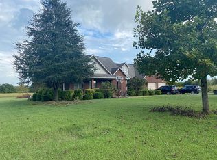 495 Roy Womack Rd, Smithville, TN 37166