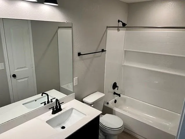 6420 Carriage Pines Dr — photo 9