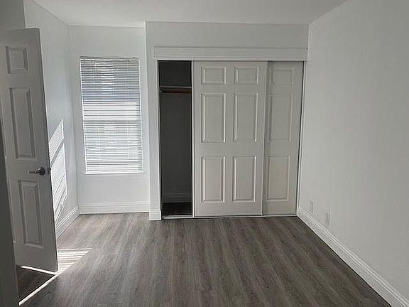 4th image of 2501 Imola Ave W