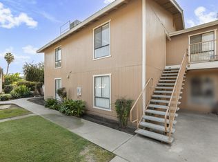 216 N Crenshaw St, Visalia, CA 93291