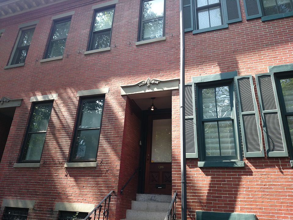 2nd image of 29 Appleton St