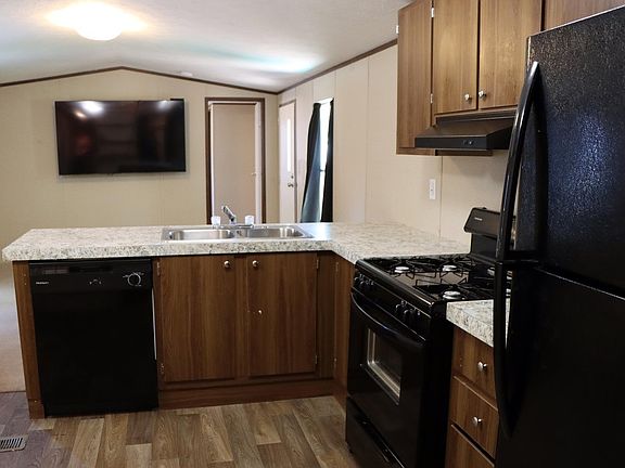 4th image of 200 N 35th Ave #220