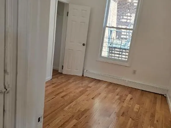 190 Clinton Ave, Jersey City, NJ