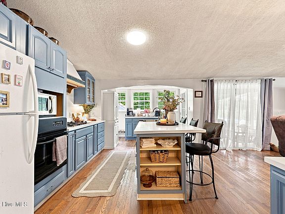 5th image of 145 Grigsby Street