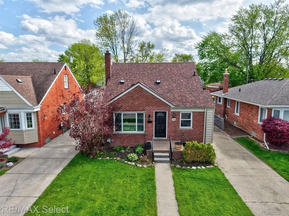 22938 California St, Saint Clair Shores, MI 48080