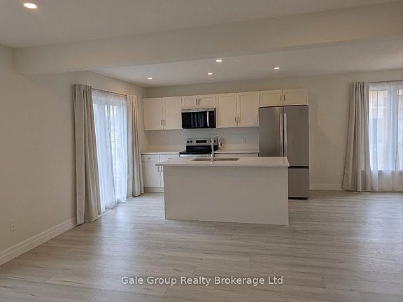 3rd image of 231 Pittock Park Rd