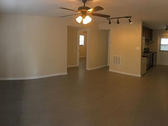 Living room - 2