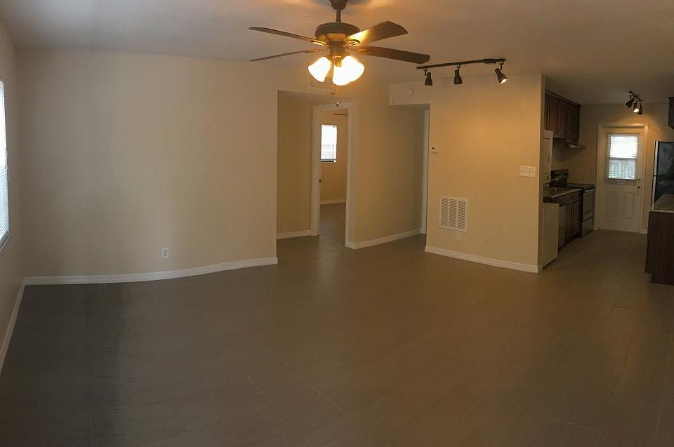 Living room - 2