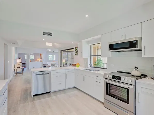 17053 Waterbend Drive, Jupiter, FL 33477