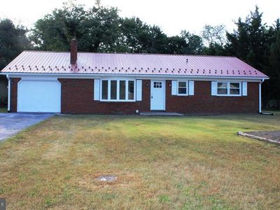 614 Center Dr, Chambersburg, PA, 17202