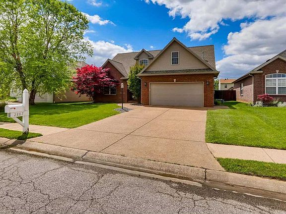 2nd image of 2887 Laura Lynn Ln