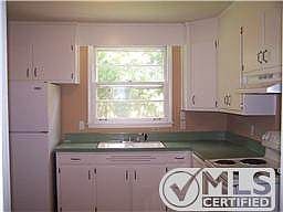 5th image of 611 Olympia Pl
