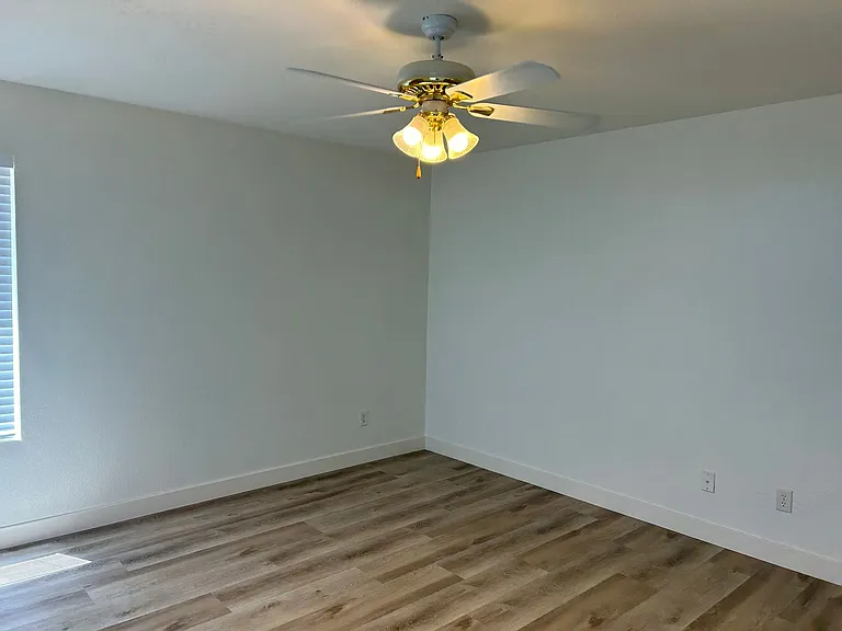 10019 Capistrello Ave — Photo 21