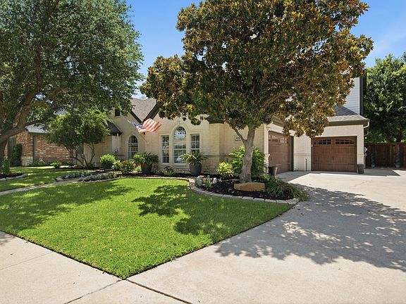 3rd image of 4114 Steeplechase Dr