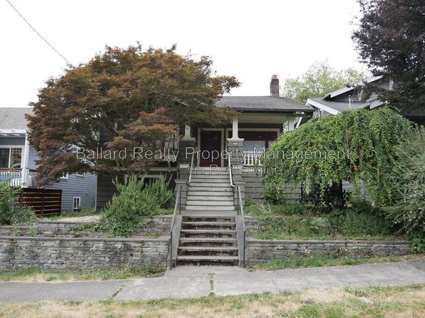 6235 22nd Ave NE