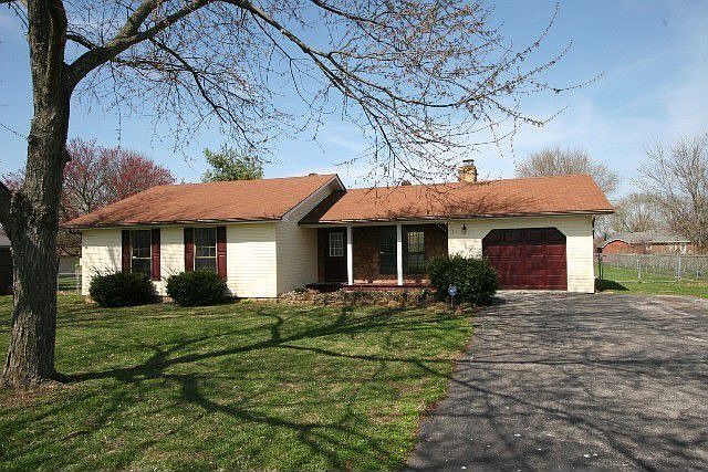 1st image of 916 Gardenside Way