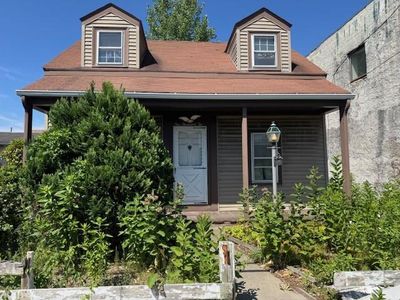 1002 Charles St, North Providence, RI, 02904
