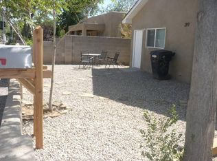 219 Columbia Dr SE #B, Albuquerque, NM 87106