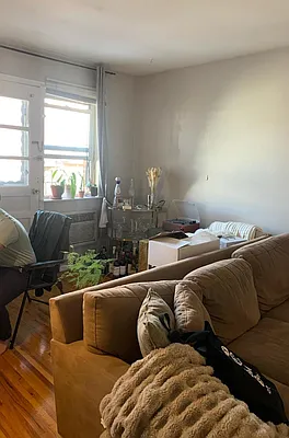 Rented by Aamen Realty | media 35