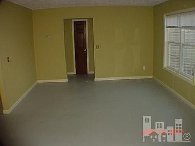 4th image of 334 Deepwood Court