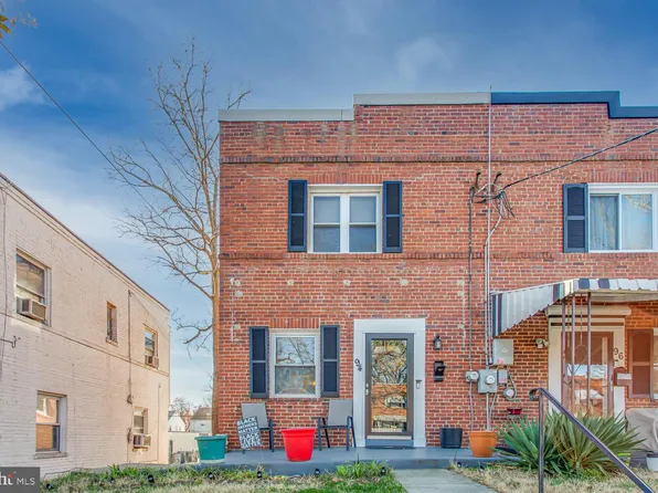 94 Darrington St SW, Washington, DC 20032