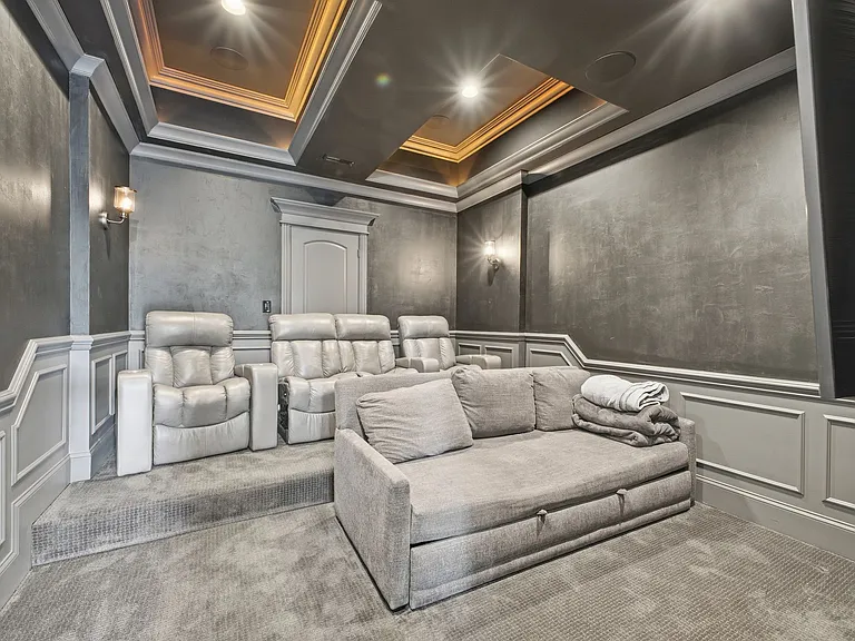 9617 Portofino Dr — Photo 38