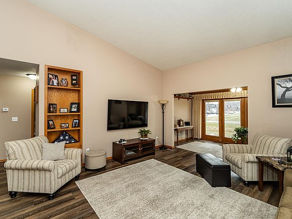 3rd image of 1604 10th Ave SE #41