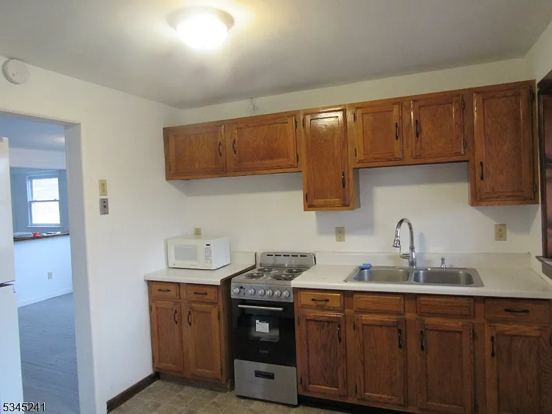 2 bed, 1.5 bath, $1,795 — Photo 1